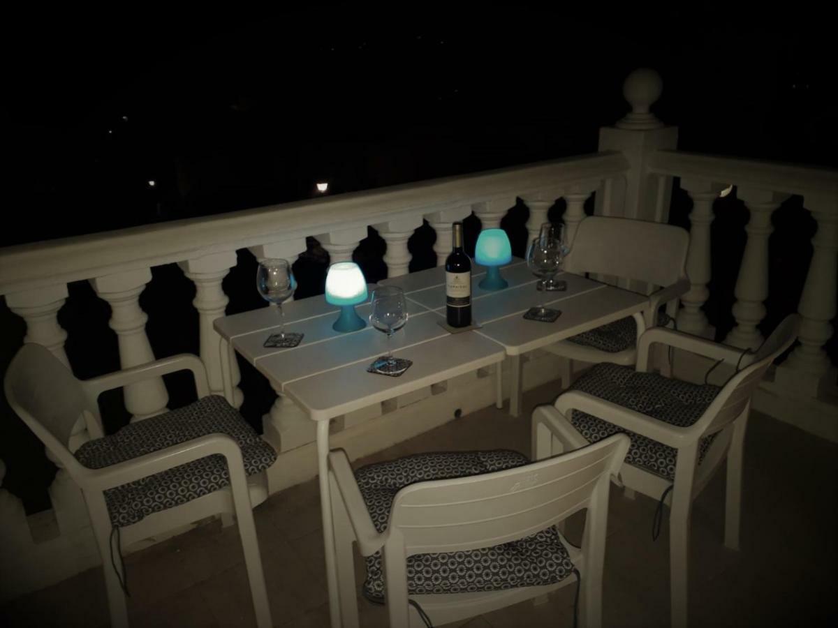 ベナルマデナMi Jardinアパートメント エクステリア 写真